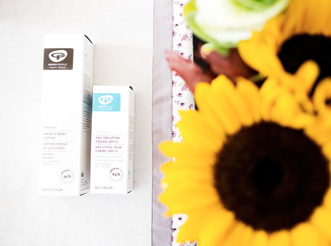 Do you give thought to the products you put on your skin? Review of organic skin care products by Green People.