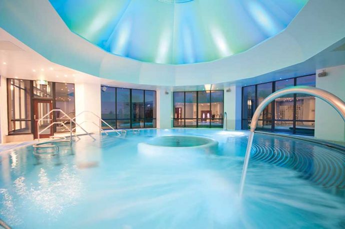 Spa days can have great benefits for fibromyalgia. Find about how a spa day for Fibromyalgia can be helpful. Click to read or pin to save for later.